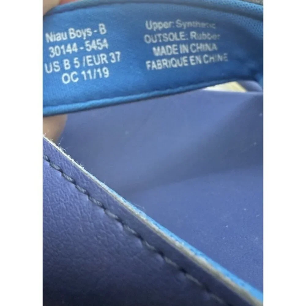 Olukai Niau Boys Blue Flip Flop Thong Sandals US Sz B 5 EUR 37 30144-5454 Shoes